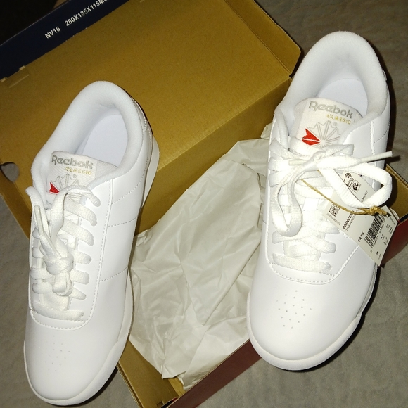 NWT! REEBOK Classics Sz 7 - Picture 6 of 10